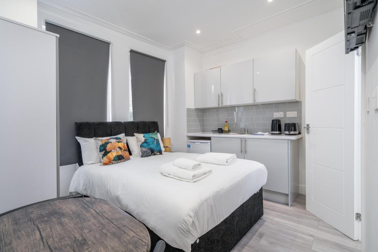London Selwyn Unique & Stylish Studios ภายนอก รูปภาพ