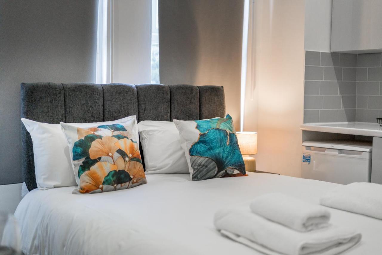 London Selwyn Unique & Stylish Studios ภายนอก รูปภาพ