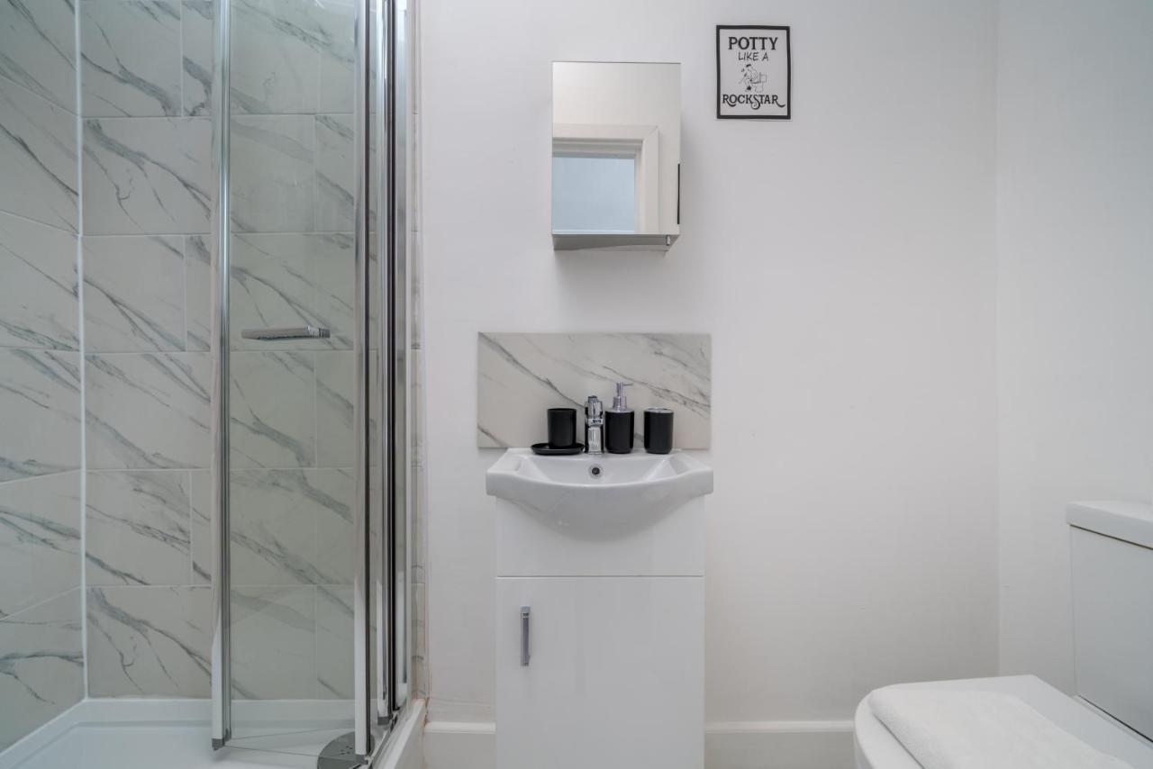 London Selwyn Unique & Stylish Studios ภายนอก รูปภาพ