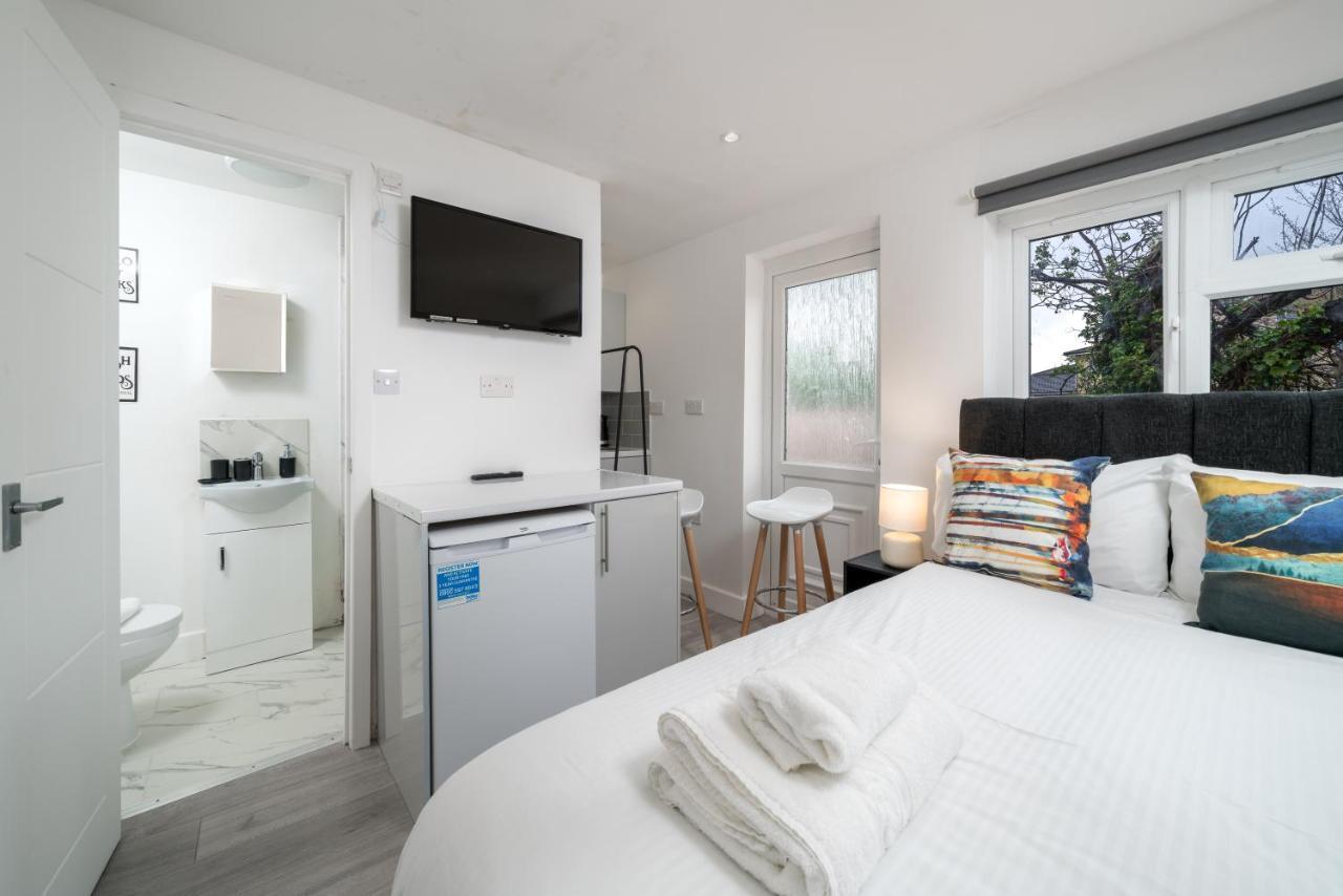 London Selwyn Unique & Stylish Studios ภายนอก รูปภาพ