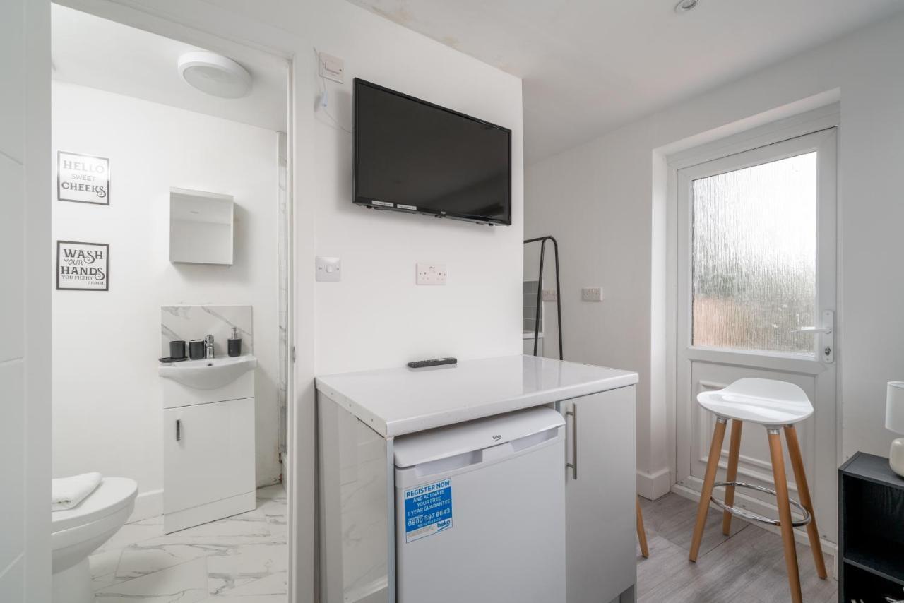 London Selwyn Unique & Stylish Studios ภายนอก รูปภาพ