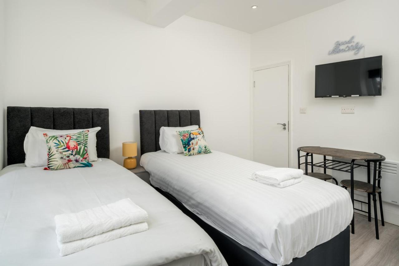 London Selwyn Unique & Stylish Studios ภายนอก รูปภาพ