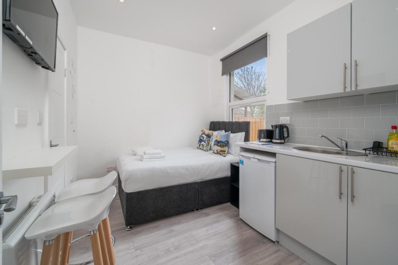 London Selwyn Unique & Stylish Studios ภายนอก รูปภาพ