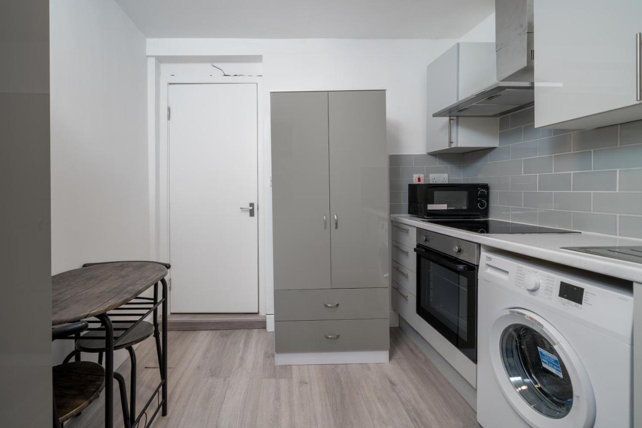London Selwyn Unique & Stylish Studios ภายนอก รูปภาพ