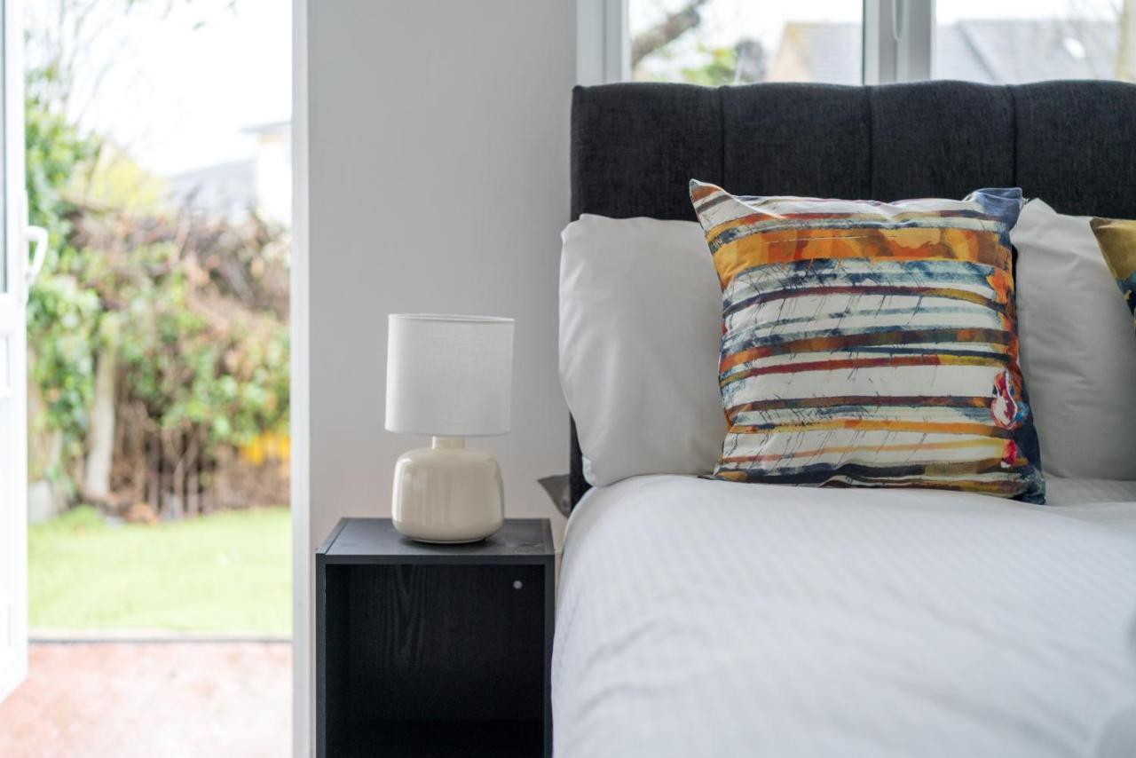 London Selwyn Unique & Stylish Studios ภายนอก รูปภาพ