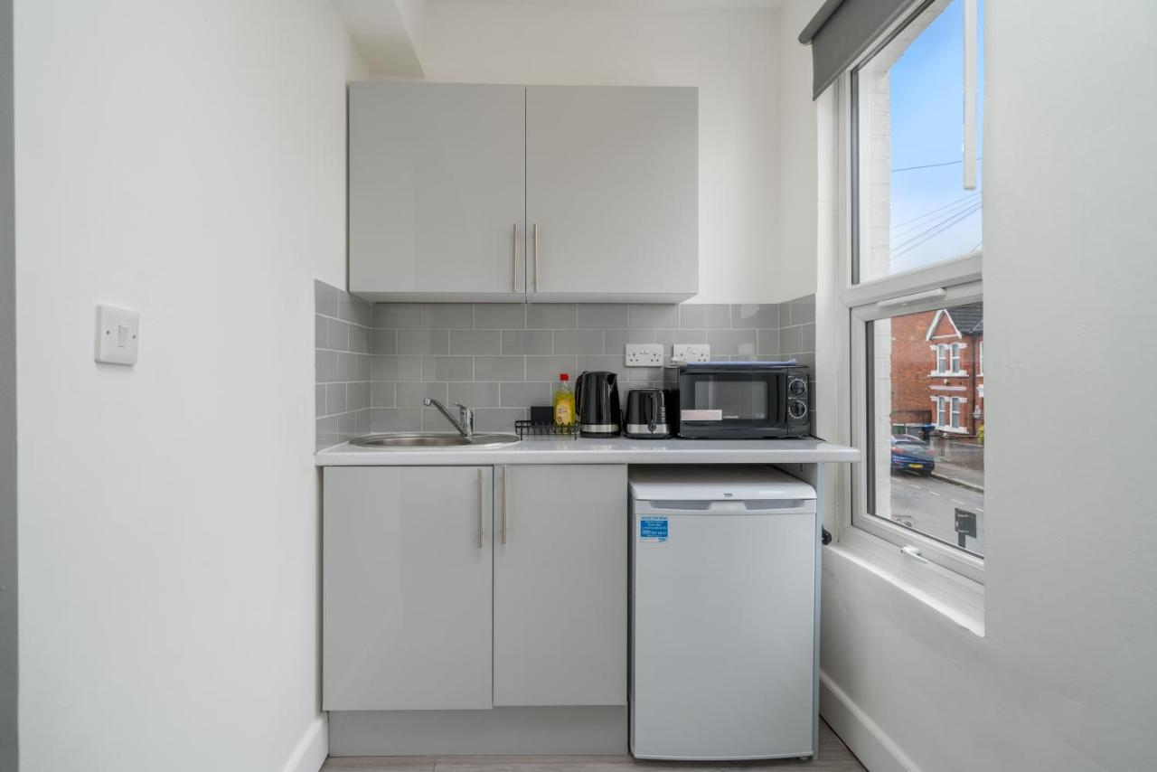 London Selwyn Unique & Stylish Studios ภายนอก รูปภาพ