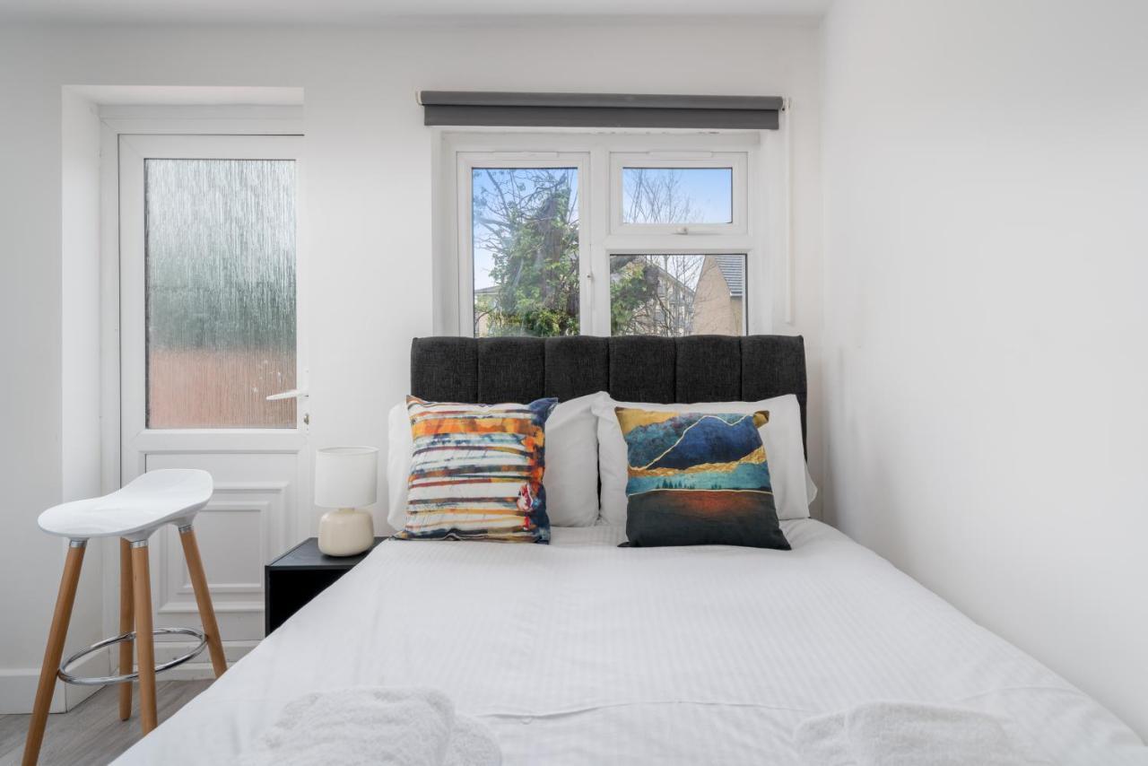 London Selwyn Unique & Stylish Studios ภายนอก รูปภาพ