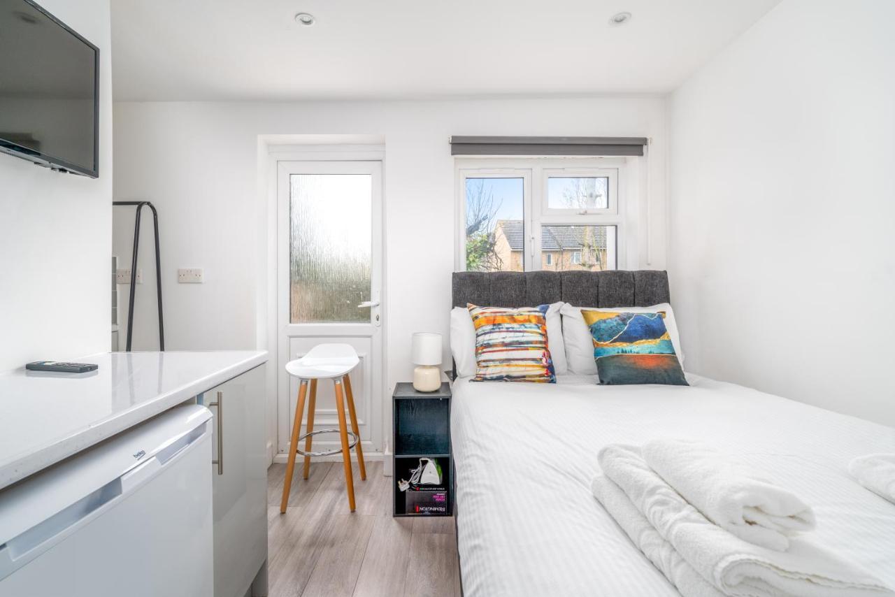 London Selwyn Unique & Stylish Studios ภายนอก รูปภาพ