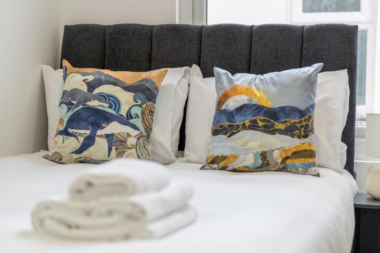London Selwyn Unique & Stylish Studios ภายนอก รูปภาพ