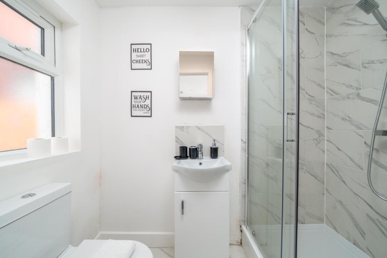 London Selwyn Unique & Stylish Studios ภายนอก รูปภาพ