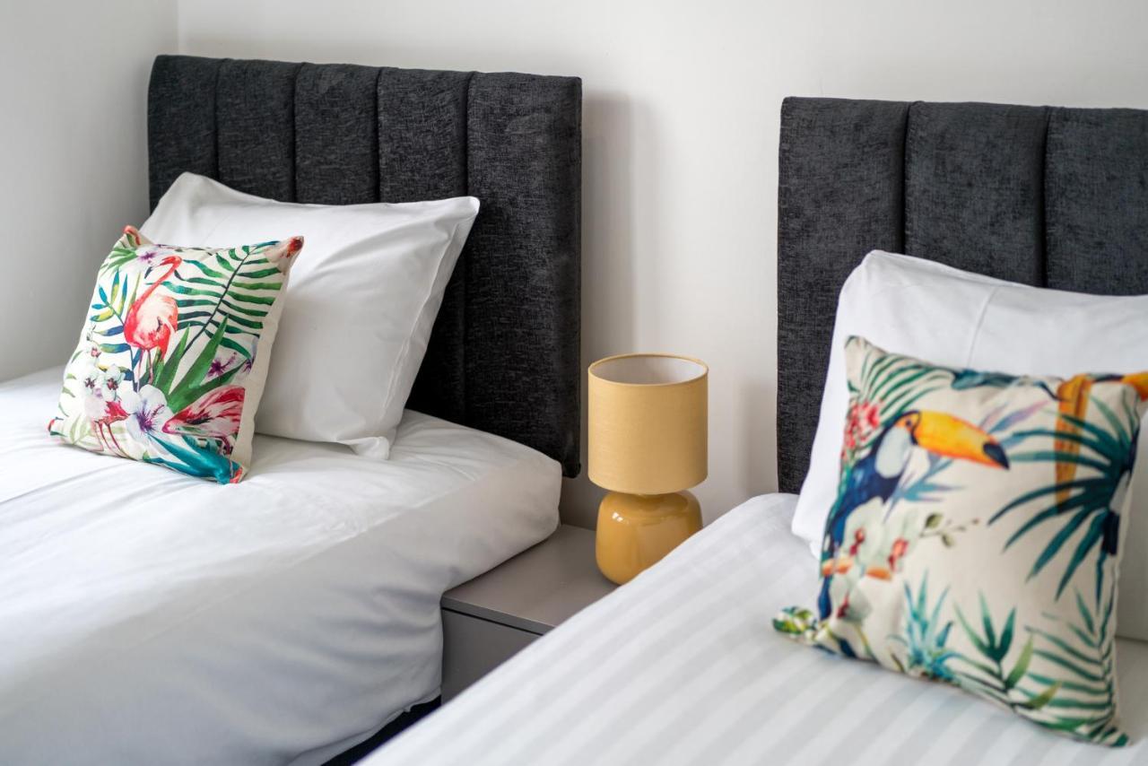 London Selwyn Unique & Stylish Studios ภายนอก รูปภาพ